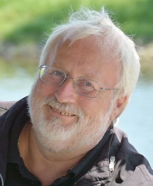 Porträtbild von Heinz Schlüter