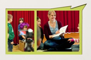 Eine Frau liest Kindern aus einem Buch vor